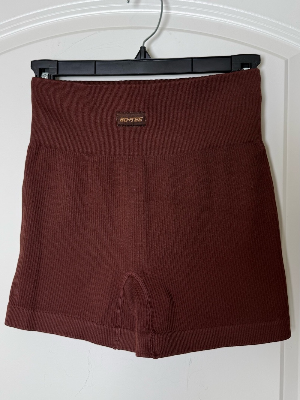 Bo+Tee ribbed shorts